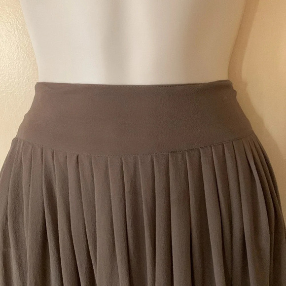 French Connection light brown silk skirt size 8 - Picture 2 of 10